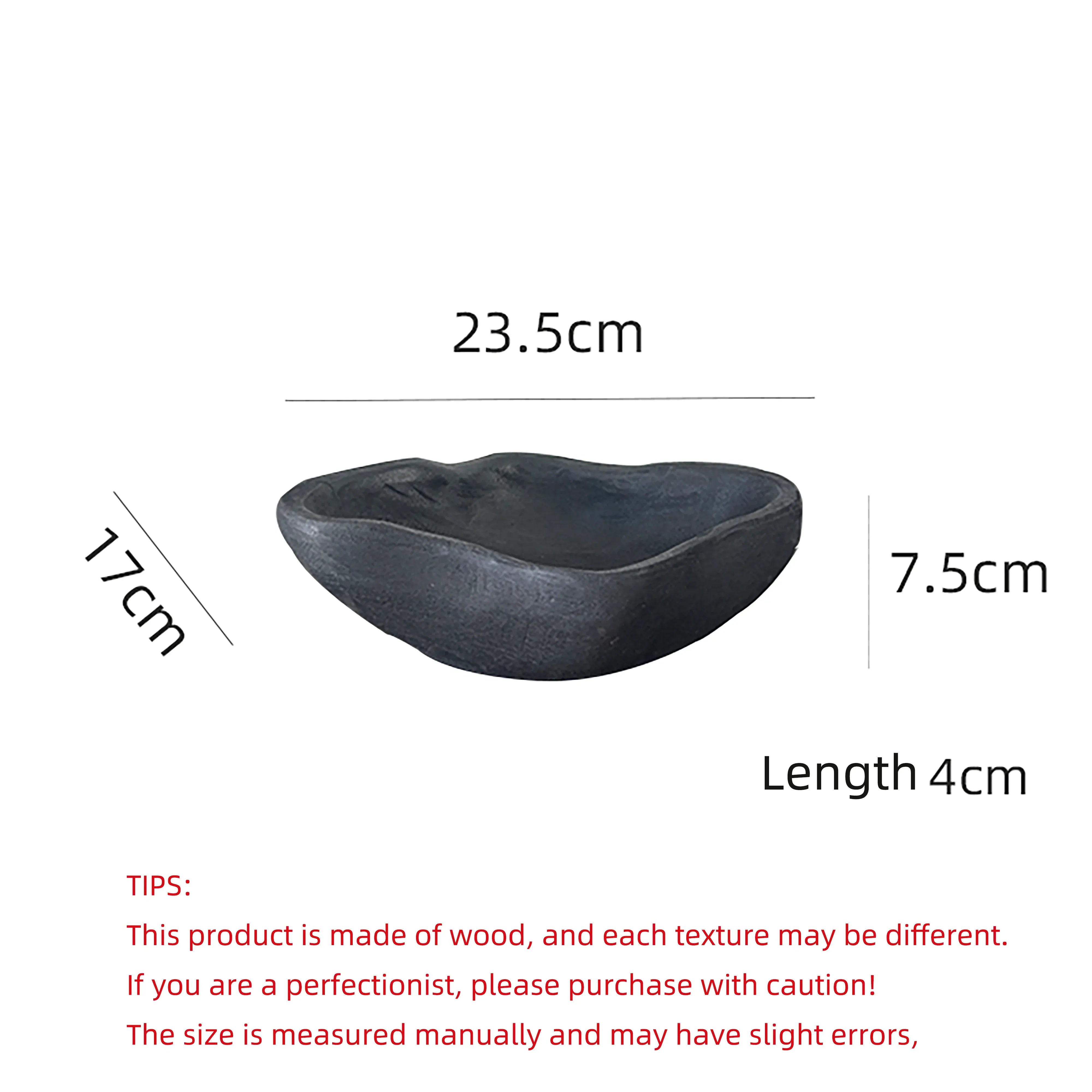 Vase en bois sculpté