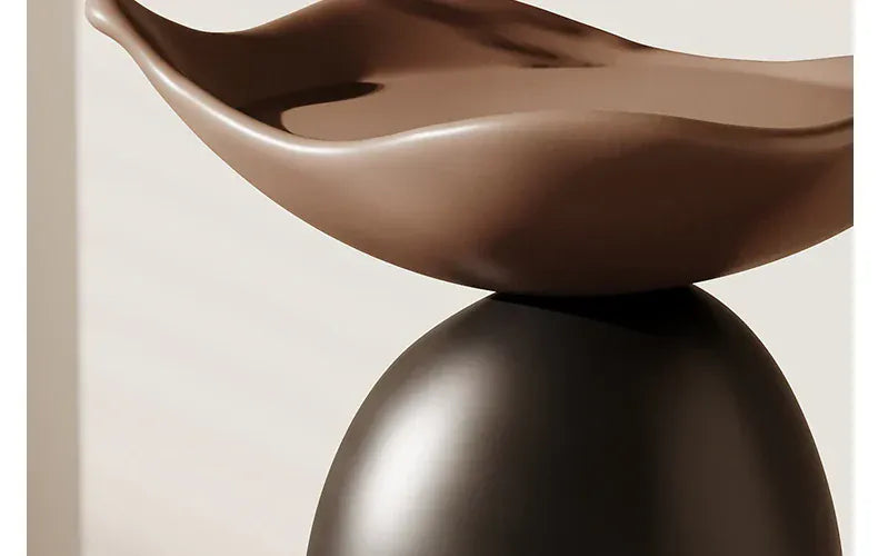 Vase décoratif en résine moderne