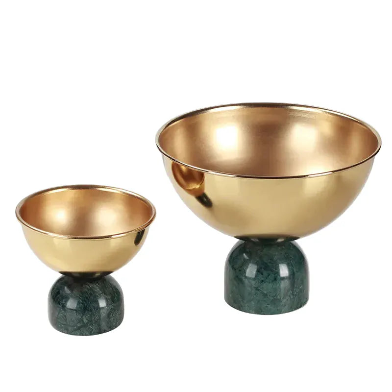 Vase en marbre et métal haut doré