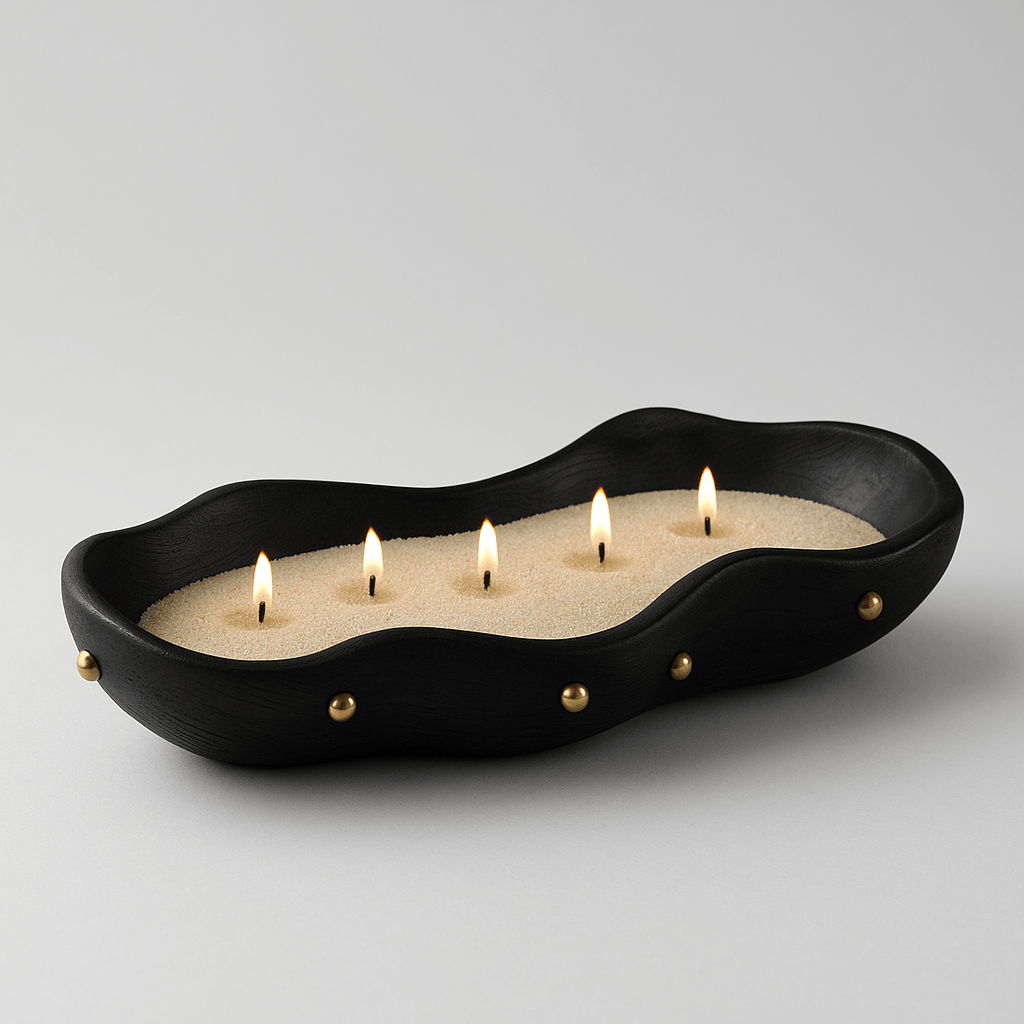 Vase en résine noir irrégulier avec perles dorées