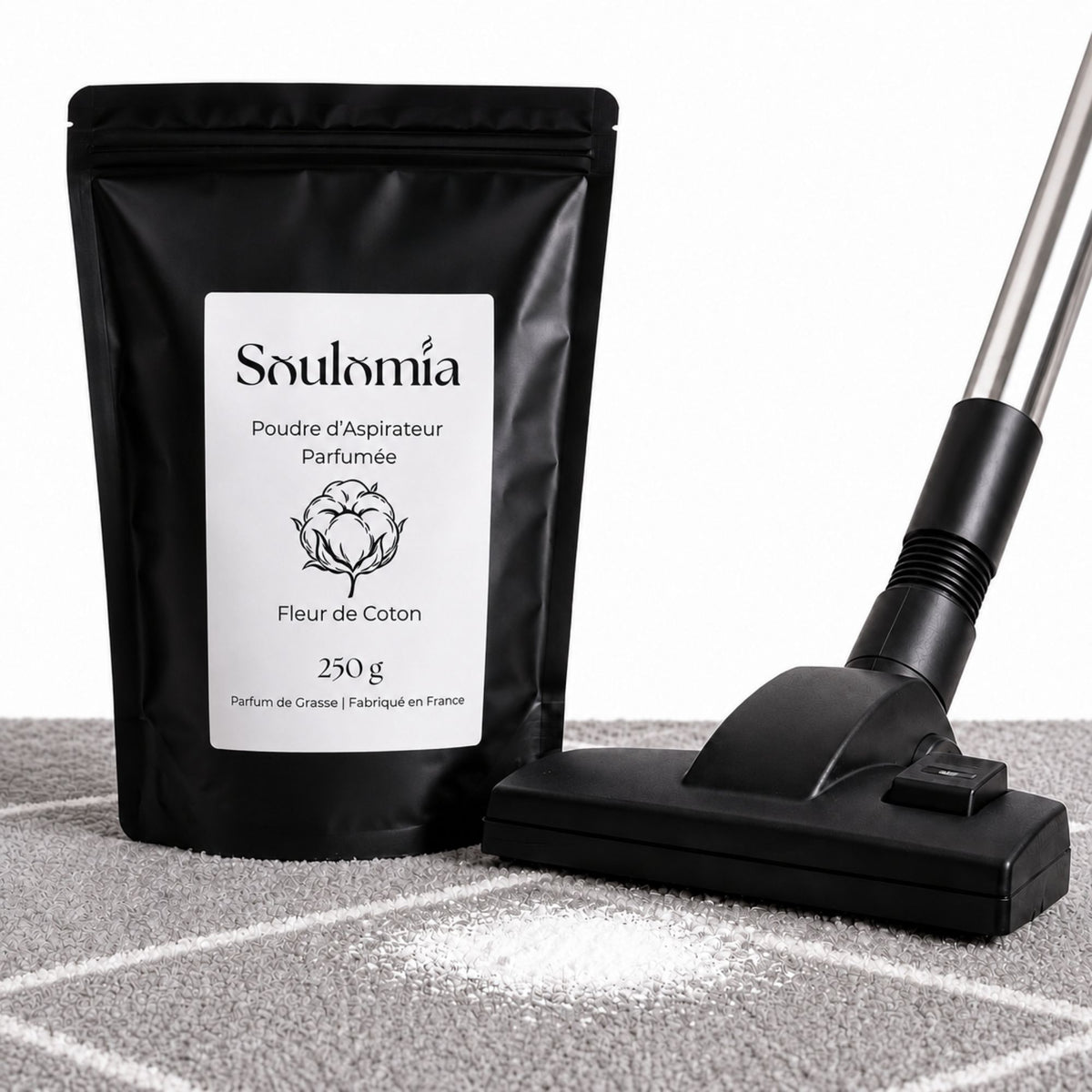 Poudre d’aspirateur parfumée Soulomia Fleur de Coton 250 g – sachet refermable et aspirateur