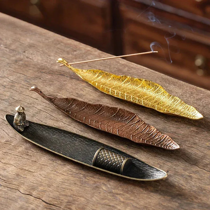 Brûleur d’Encens en Métal – Forme Radeau