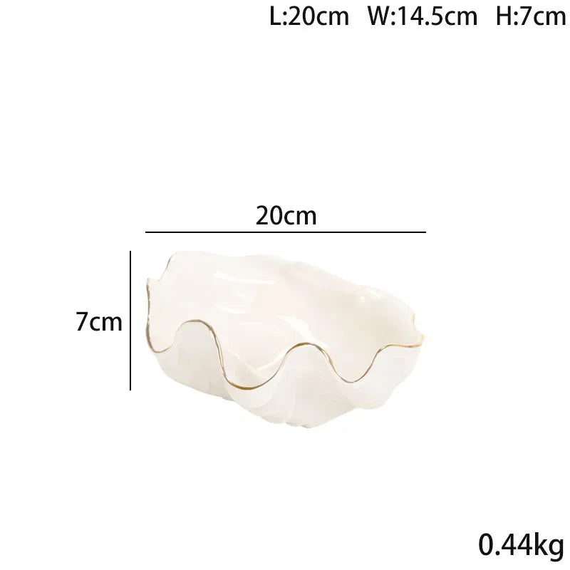 Vase en céramique bord doré forme coquillage