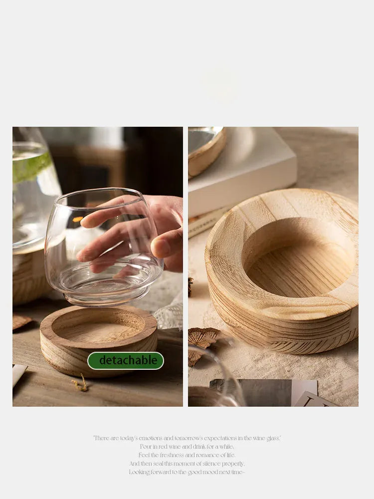 Vase en verre avec base en bois massif clair